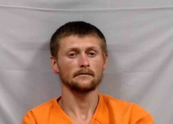 Man Accused of Exposing Himself, Urinating Outside Princeton Business While Staring at Employees