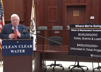 Gov. Morrisey speaks at Beckley City Hall.