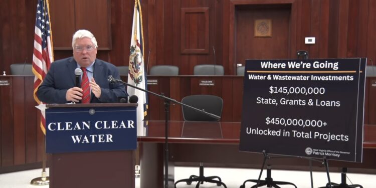 Gov. Morrisey speaks at Beckley City Hall.