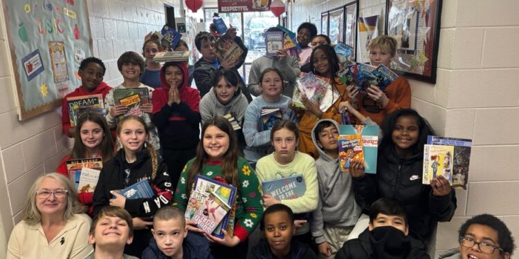 Read Aloud WV Salutes Dolly Parton’s Commitment to Literacy, Launches Campaign to Further Boost Reading Throughout West Virginia